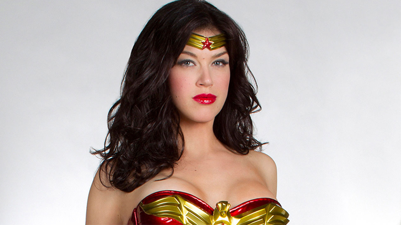 Illustration for article titled The 5 Best (and 5 Worst) Re-Imaginings of Wonder Woman's Origin